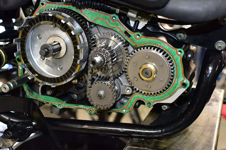 Cómo saber si la bomba de aceite de mi moto está dañada